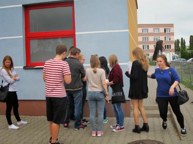 Rozegraj okolicę!